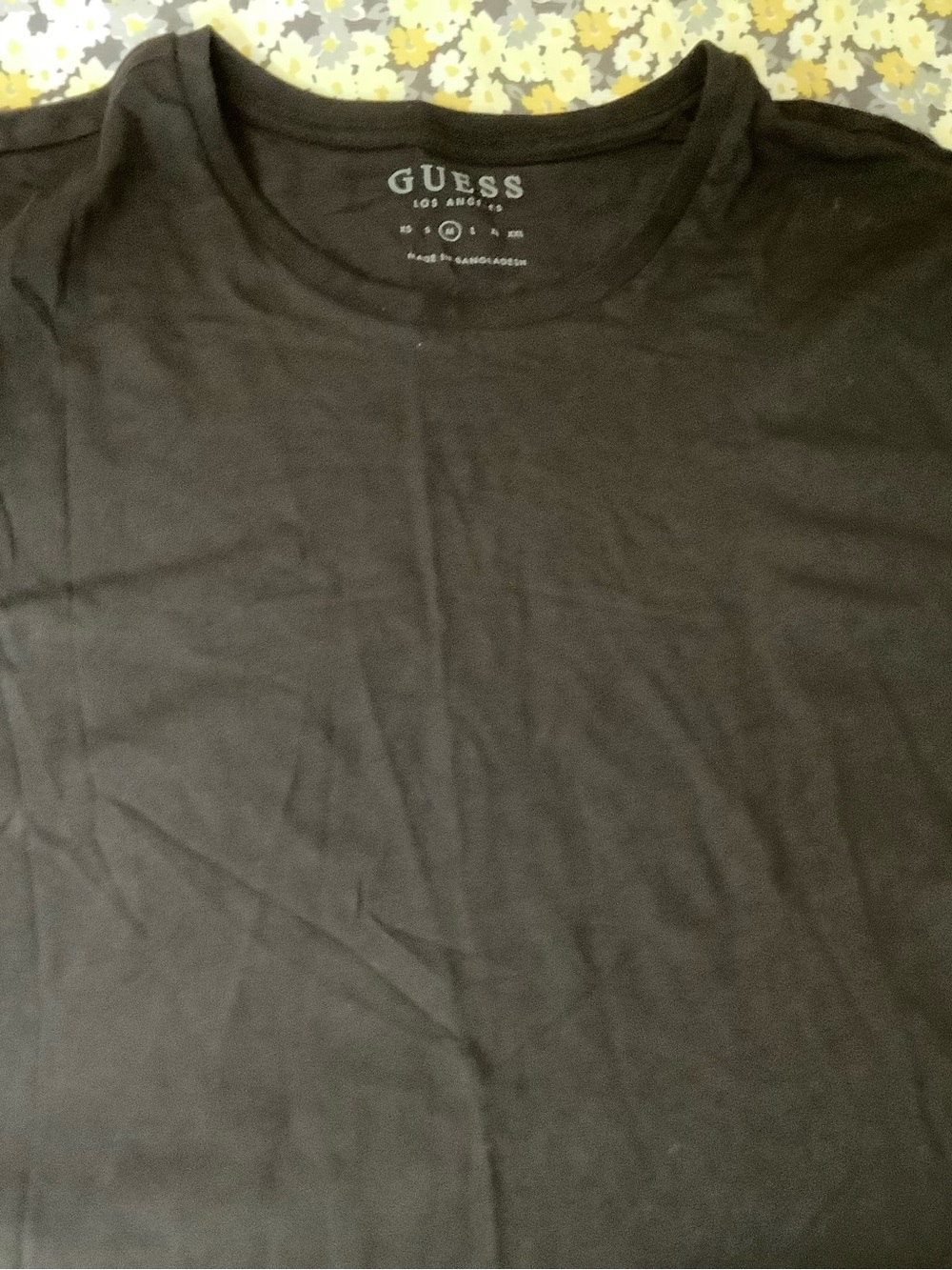 GUESS Men’s Black Short-Sleeve Crewneck Tee